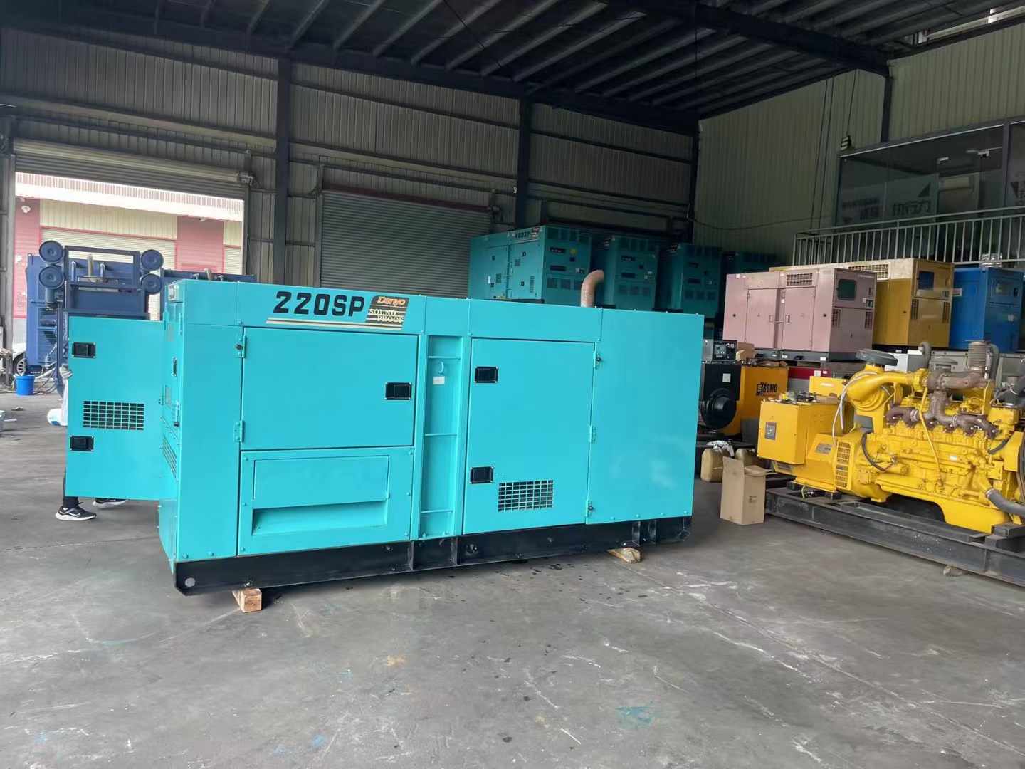 宾川800kW 柴油发电机的输出电流波动范围是多少？